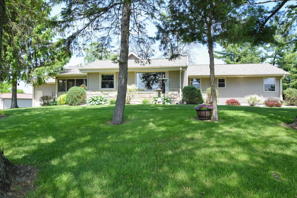 22020 W 7 Mile Rd, Franksville, WI 53126 Trulia