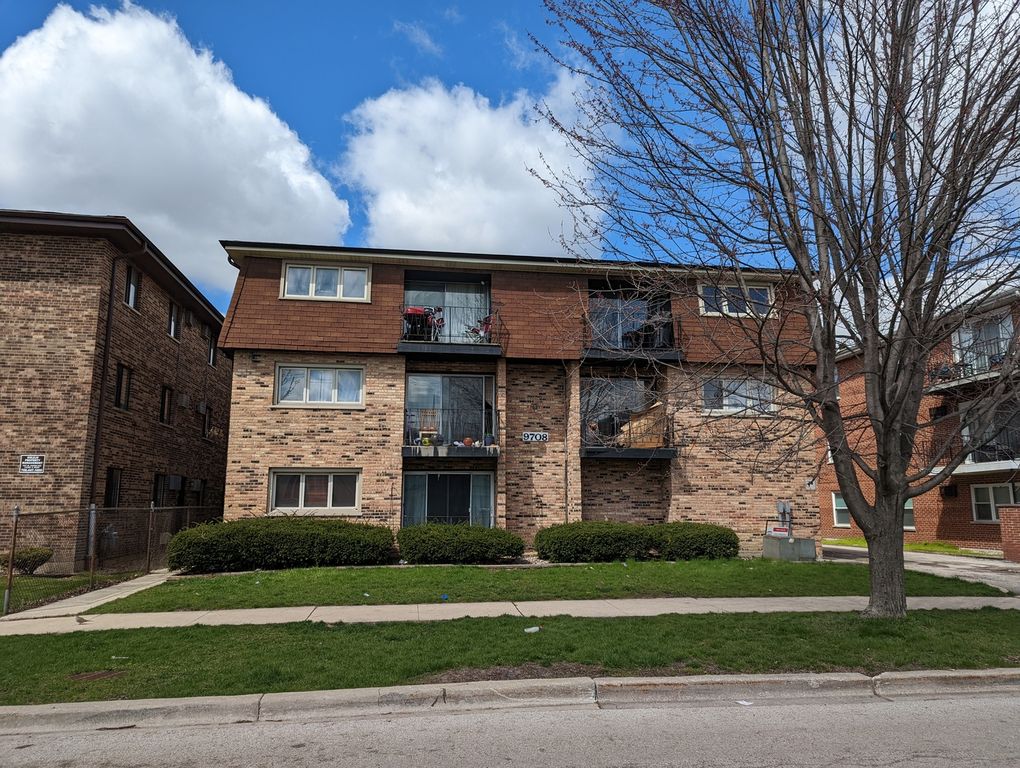 9708 Nottingham Ave #10, Chicago Ridge, IL 60415