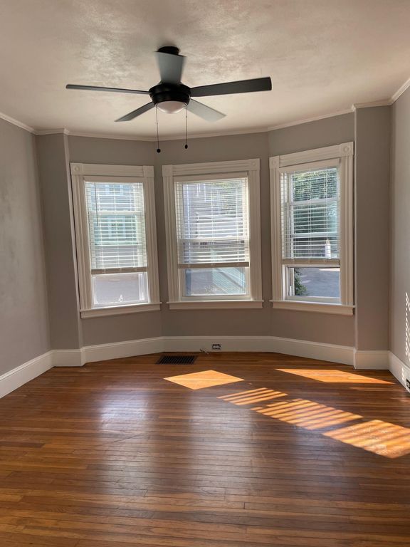 11 1/2 E Collins St, Salem, MA 01970