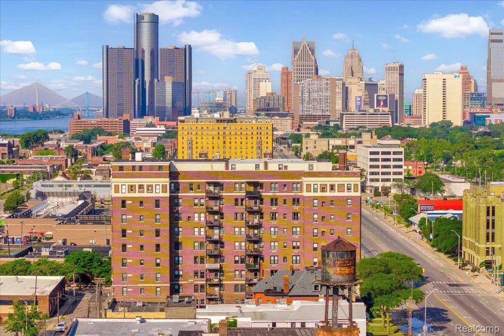 2900 E Jefferson Ave #C5, Detroit, MI 48207 MLS# 20251013362
