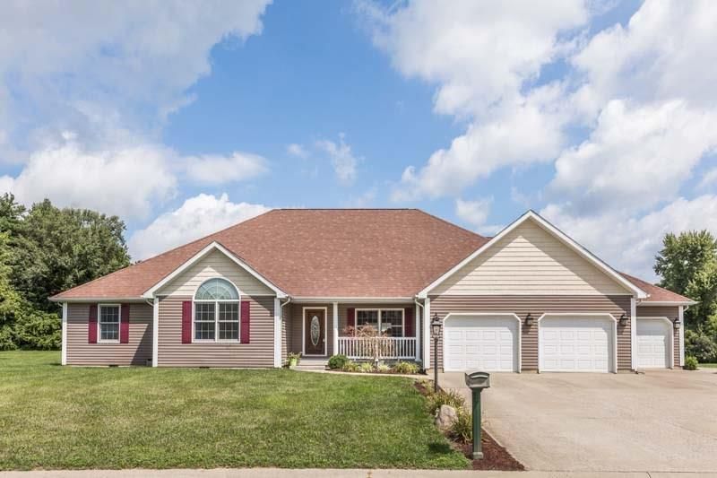 4346 Carriage Ln, Terre Haute, IN 3 Bed, 2 Bath Single 4346 Carriage Ln, Terre Haute, IN 3 Bed, 2 Bath Single