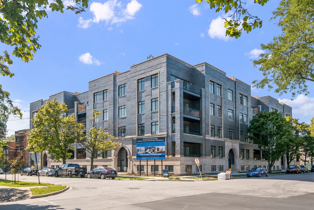 5748 N Hermitage Ave #309, Chicago, IL 60660