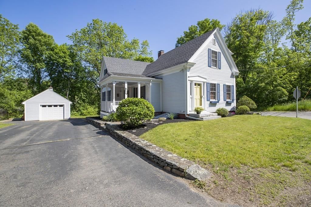 132 Union St, East Bridgewater, MA 3 Bed, 2 Bath SingleFamily Home