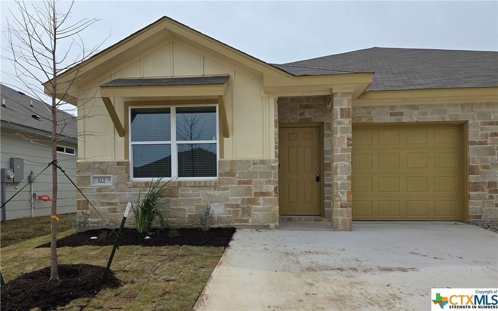 322 Valley Dr, Copperas Cove, TX 76522