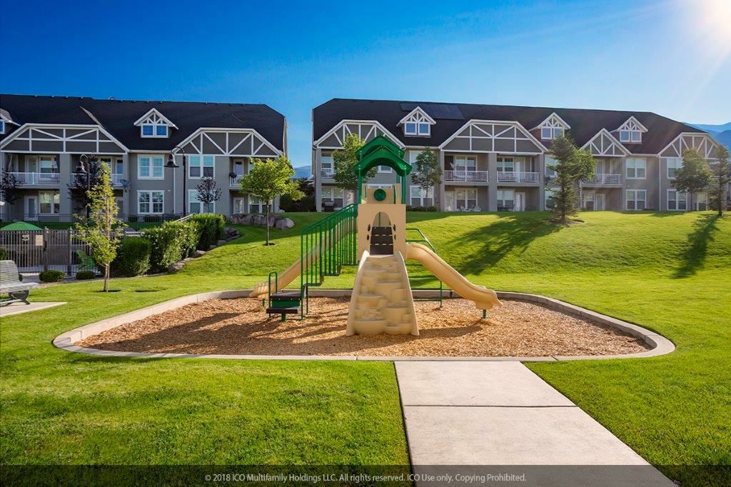 893 S Lily Dr, Kaysville, UT 84037