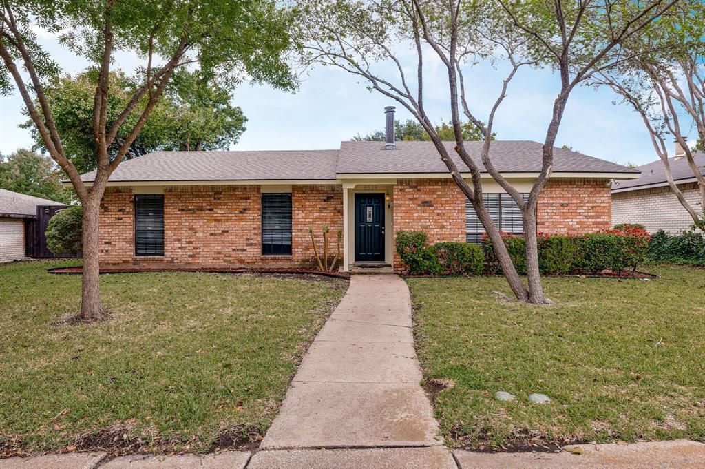8539 Van Pelt Dr, Dallas, TX 75228