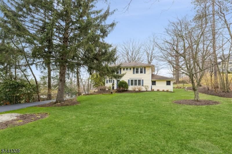 426 Essex Ave, Boonton, NJ 07005