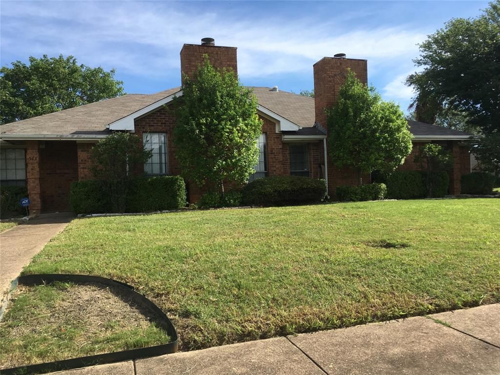 513 Amber Ln, Desoto, TX 75115