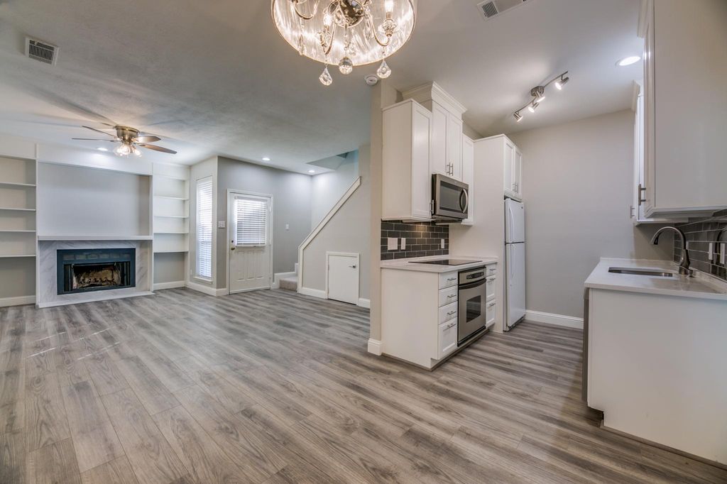 4124 Cole Ave #202, Dallas, TX 75204