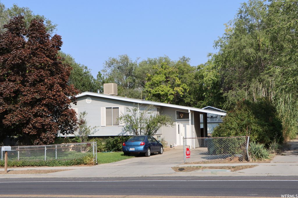 3935 S 6000 W, West Valley, UT 84128 4 Bed, 3 Bath SingleFamily Home