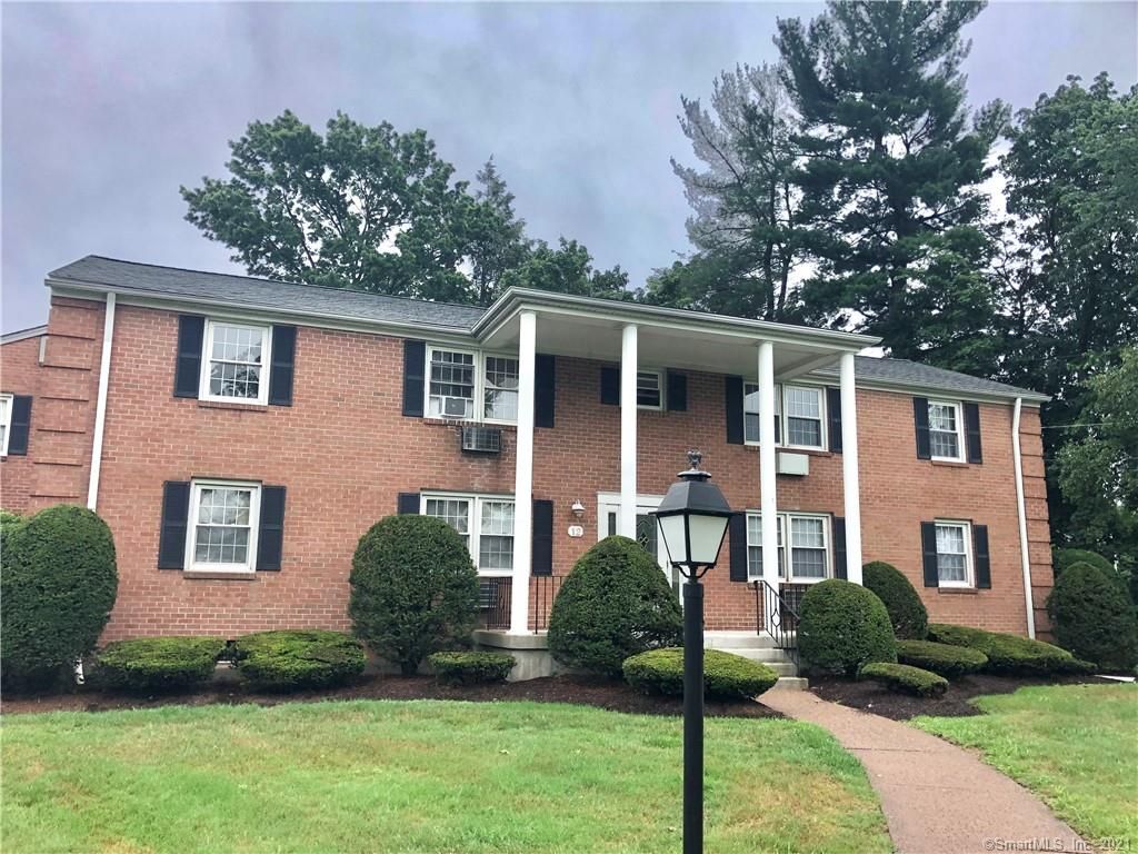 12 Brewster Rd #C, Glastonbury, CT 06033