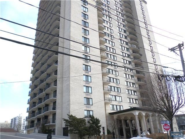 1590 Anderson Ave  #11B, Fort Lee, NJ 07024