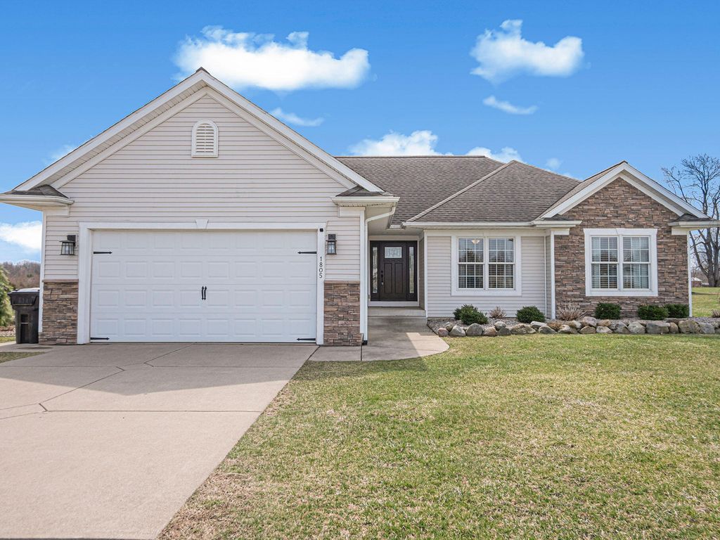 1805 Liberty Woods Rd, Clarklake, MI 49234