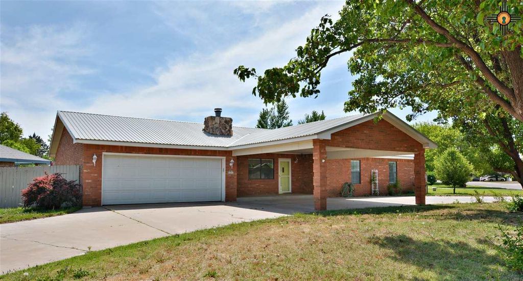221 Wilmington Cir, Clovis, NM 3 Bed, 2 Bath Single 221 Wilmington Cir, Clovis, NM 3 Bed, 2 Bath Single