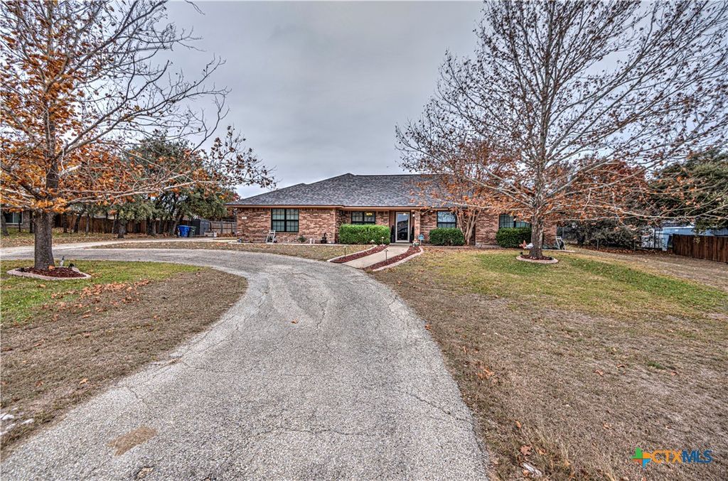 931 Taylor Creek Rd, Copperas Cove, TX 76522