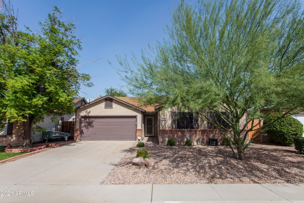 148 W Indigo St, Mesa, AZ 85201