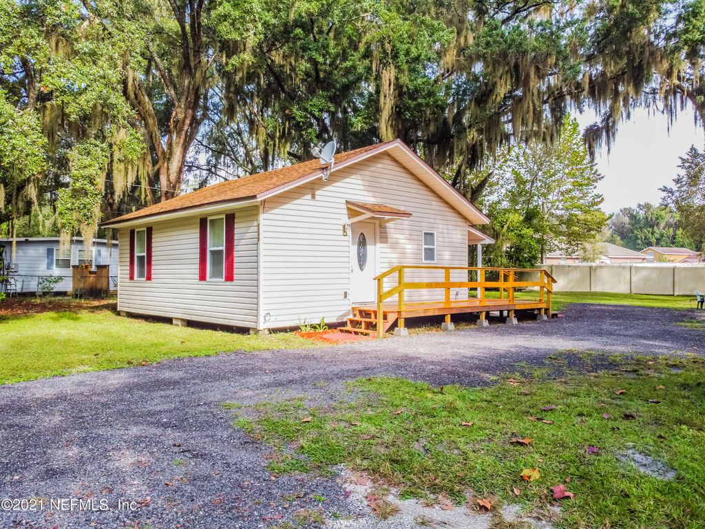 3049 Starratt Rd, Jacksonville, FL 32226