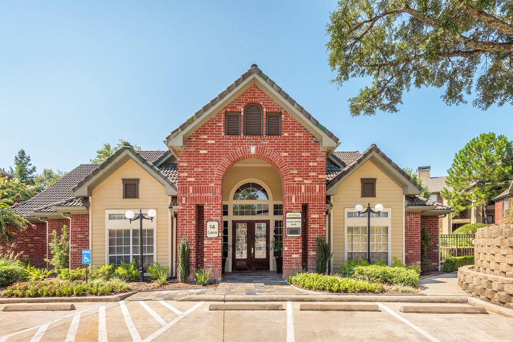 455 Wildwood Forest Dr, Spring, TX 77380