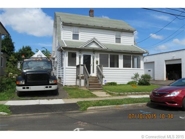 499 Sherwood Pl, Stratford, CT 06615