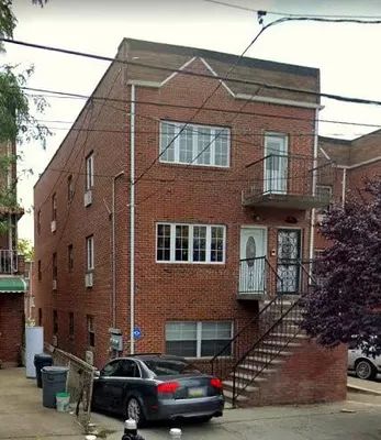 918 E 106th St #3, Brooklyn, NY 11236