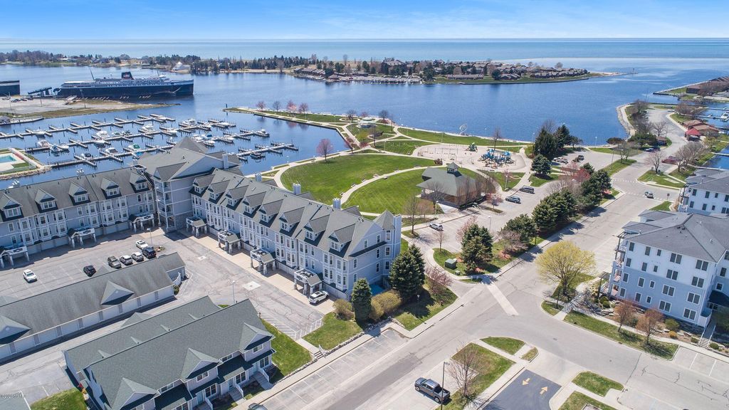 300 S Rath Ave 5, Ludington, MI 49431 Trulia