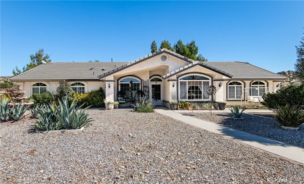 4221 Summit Valley Rd, Hesperia, CA 92345 Trulia