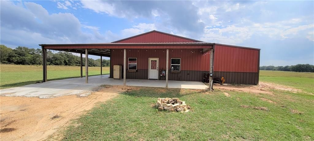 1465 Fairview Dr, Rockdale, TX 76567