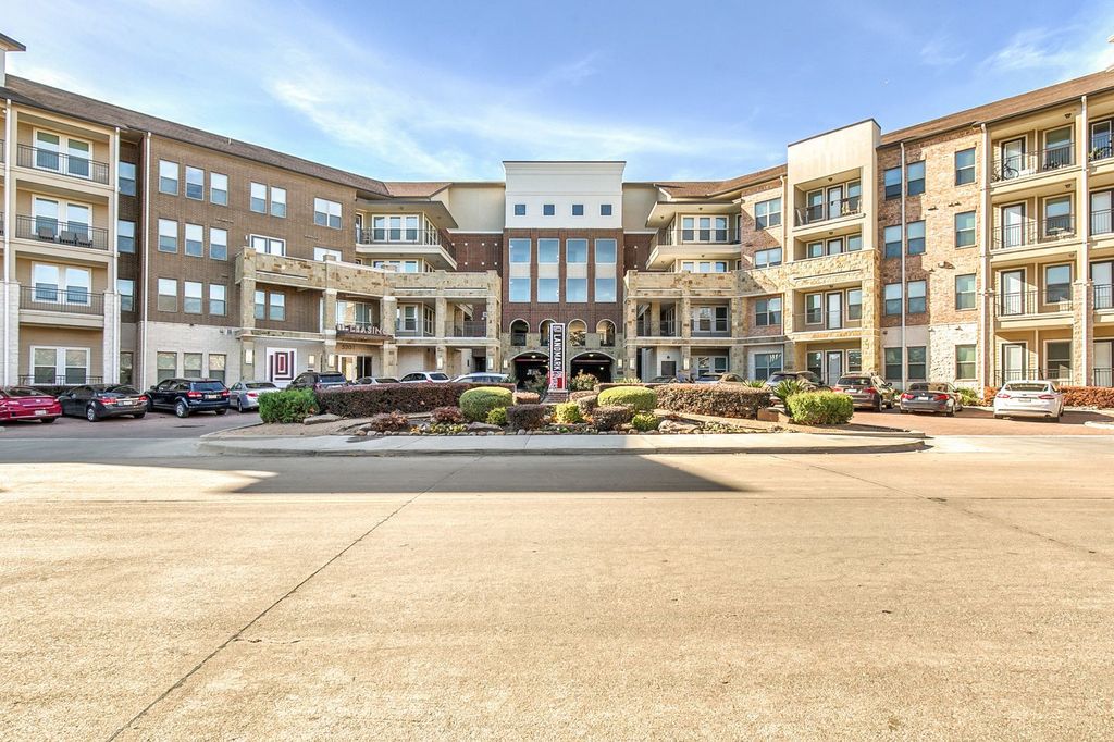 5201 Amesbury Dr, Dallas, TX 75206