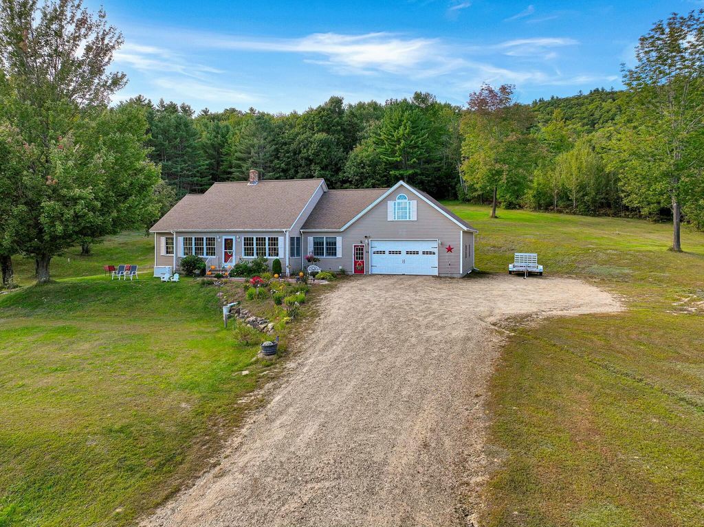 44 Mountain View Road, Dixfield, ME 04224