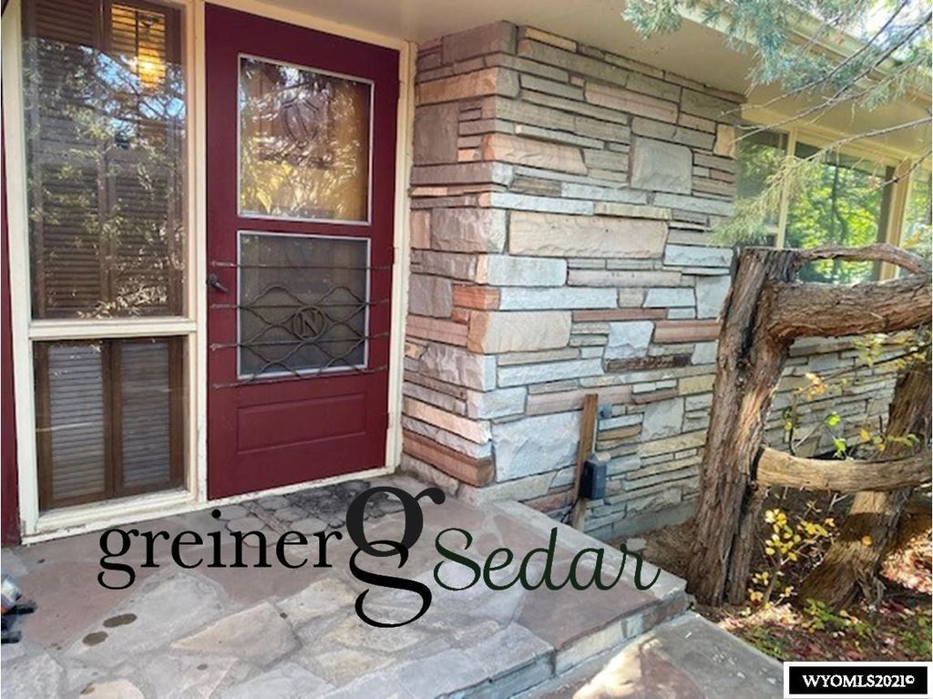 2817 S Poplar St, Casper, WY 82601