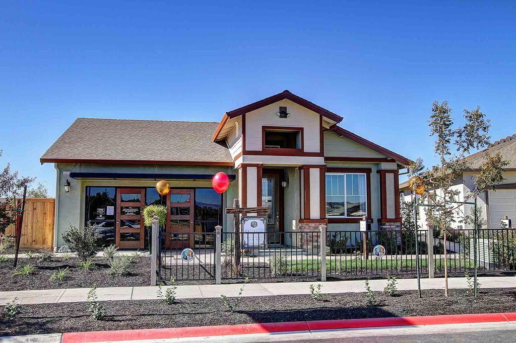 Hudson Plan in Meadow Brook Ranch, Chico, CA 95973