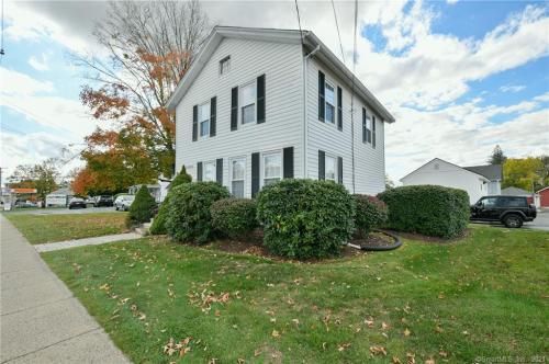 217 Maple Ave, Cheshire, CT 06410