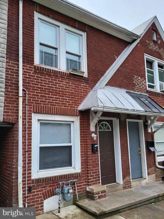 1624 Forrest St, Reading, PA 19602