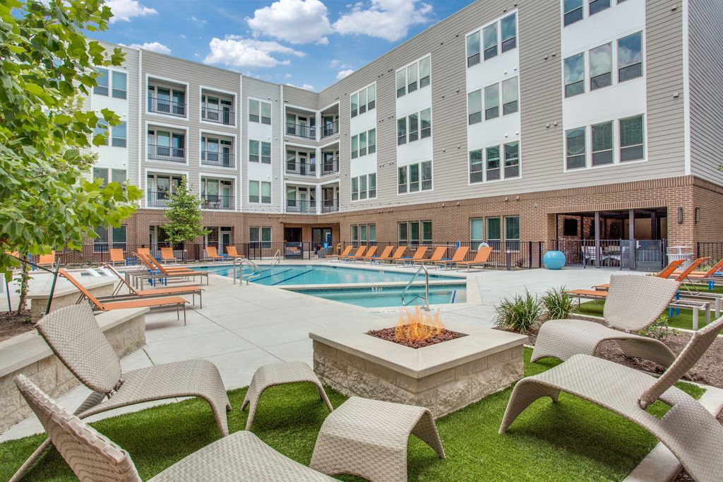 910 Quest Pkwy, Cedar Park, TX 78613