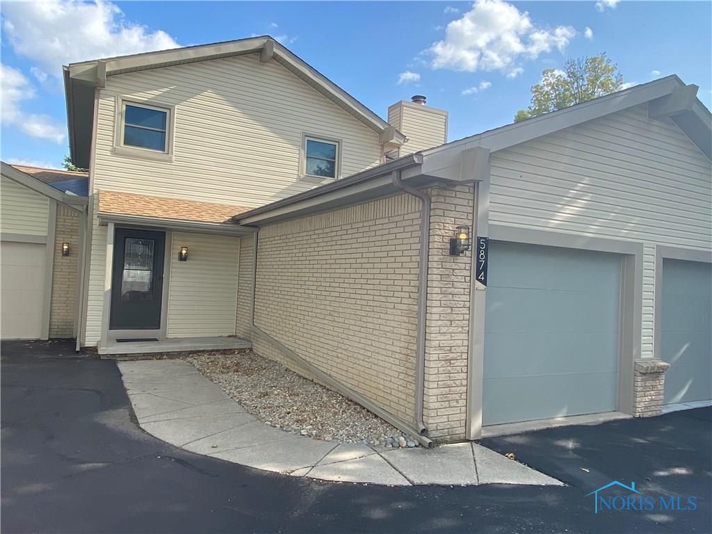 5874 Ryewyck Dr #C, Toledo, OH 43614