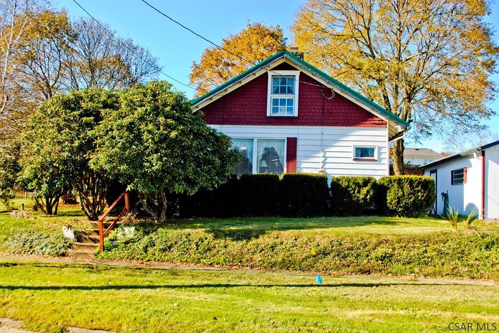 758 Carnegie Ave, Johnstown, PA 15905