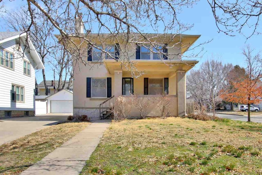 320 N Rutan Ave, Wichita, KS 67208