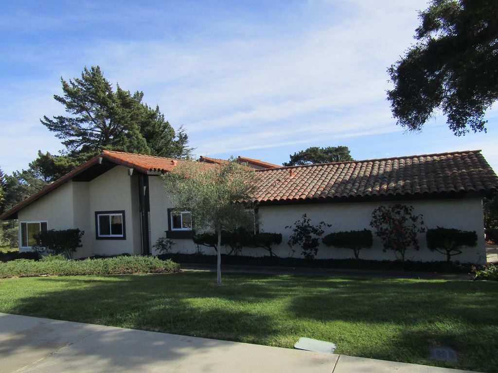 194 Oak Hill Dr, Lompoc, CA 93436