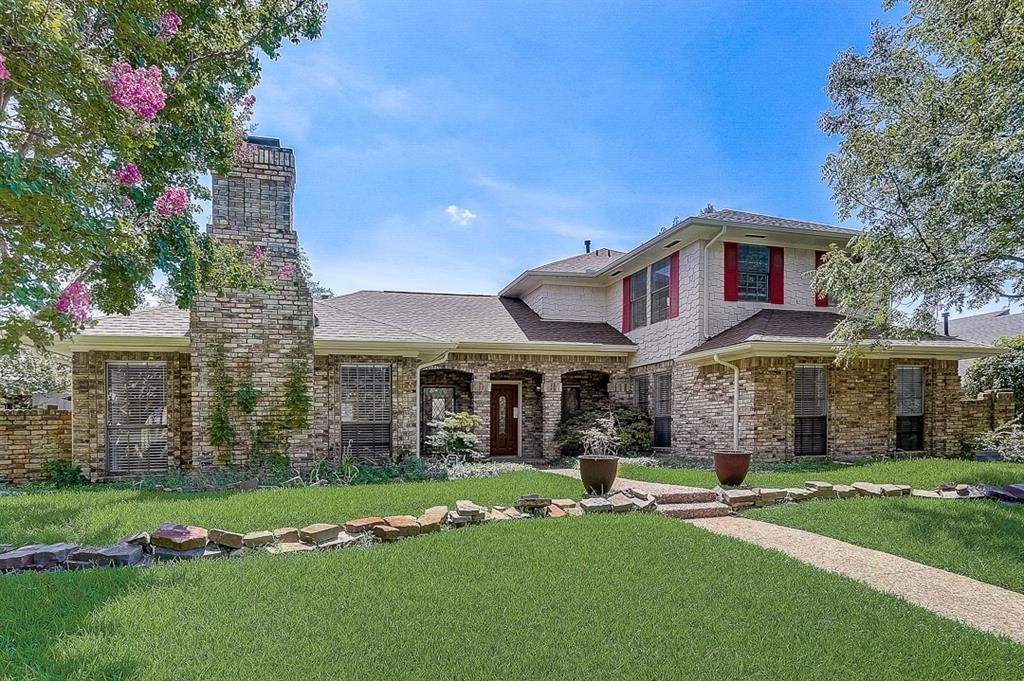 12133 Cross Creek Dr, Dallas, TX 75243
