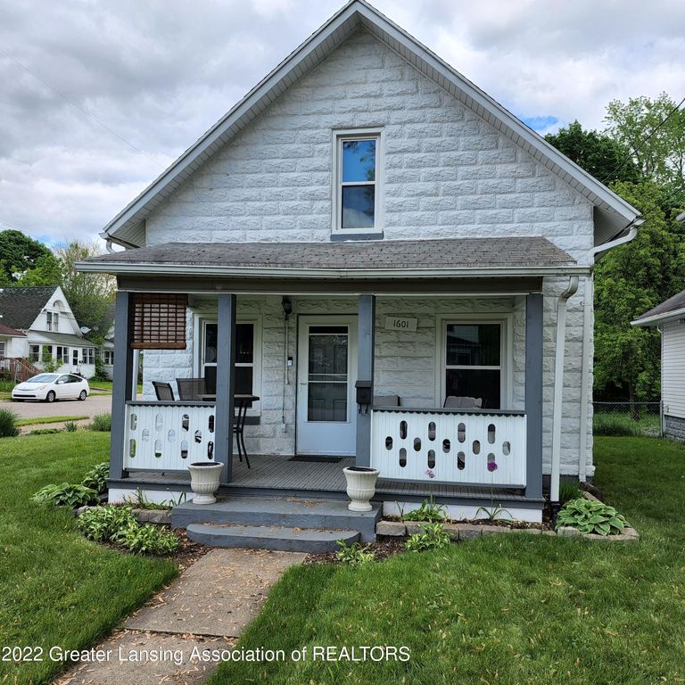 1601 Linval St, Lansing, MI 48910