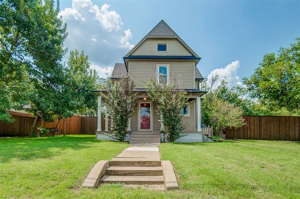 674 N Main Dr, Van Alstyne, TX 75495