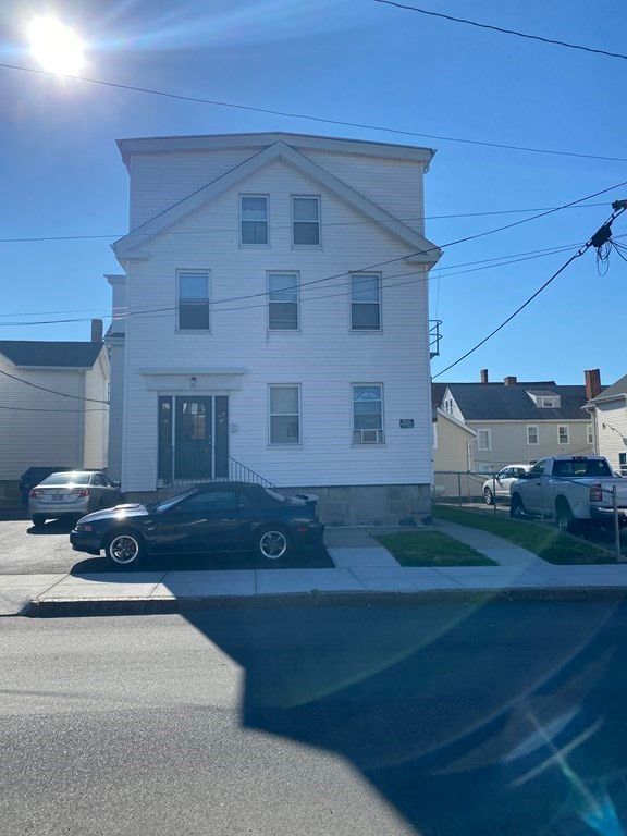 95 High St #9, Fall River, MA 02720