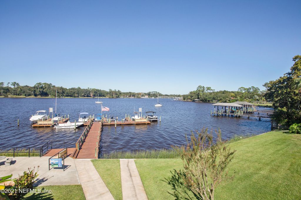 5811 Atlantic Blvd #103, Jacksonville, FL 32207