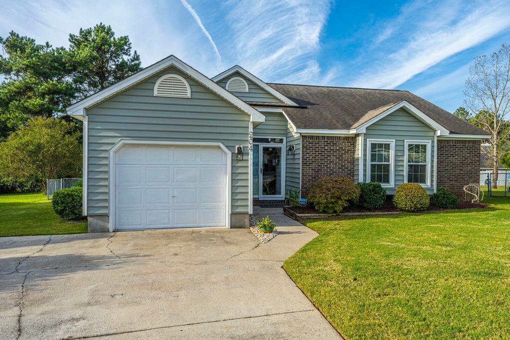 204 Persimmon Cir, Goose Creek, SC 29445