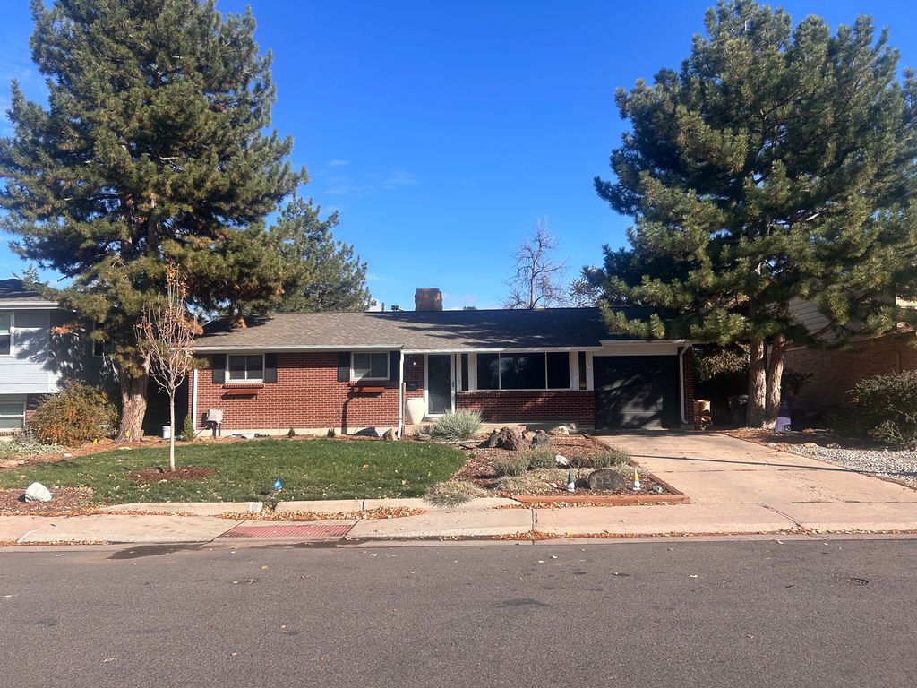 1334 S  Poplar St, Denver, CO 80224