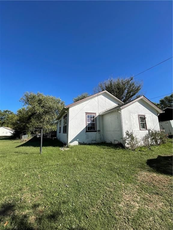 2003 S Carl St, Siloam Springs, AR 72761
