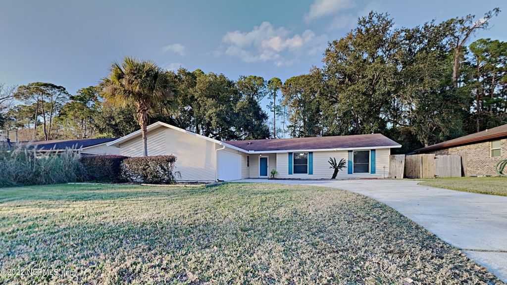 3923 CEDAR COVE LN, Jacksonville, FL 32257