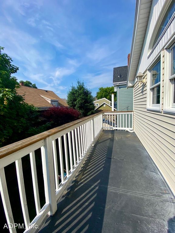 24 Stephen St #2, Lynn, MA 01902