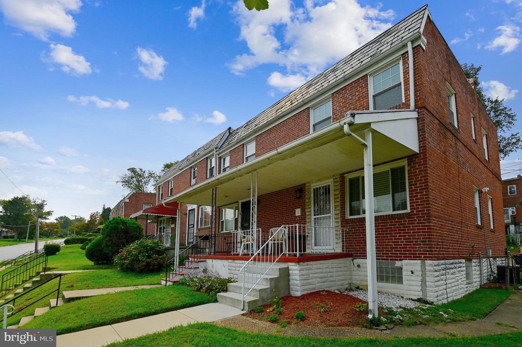1118 Cooks Ln, Baltimore, MD 21229