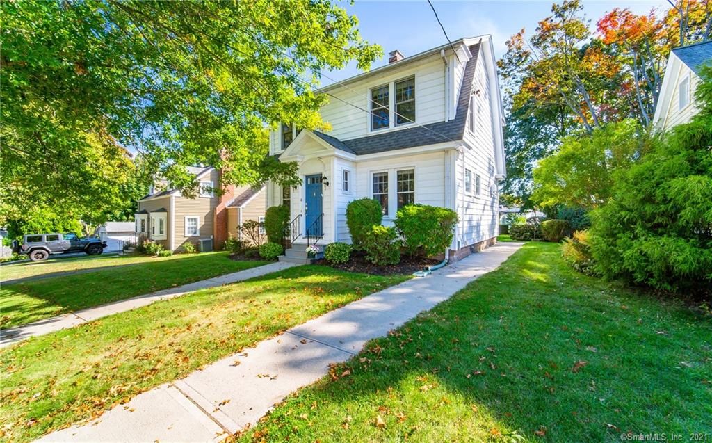 18 Lincoln St, West Haven, CT 06516